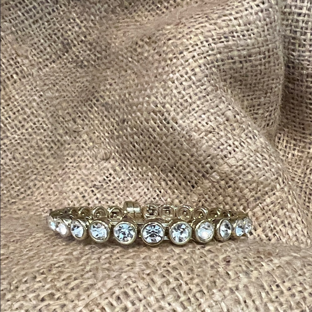Elegant Gold  Women's Bracelet